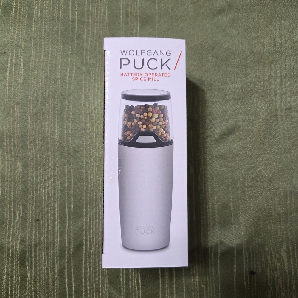 Wolfgang Puck Battery Operated Spice Mill Silver Electric Grinder SWPMILLS23 NEW